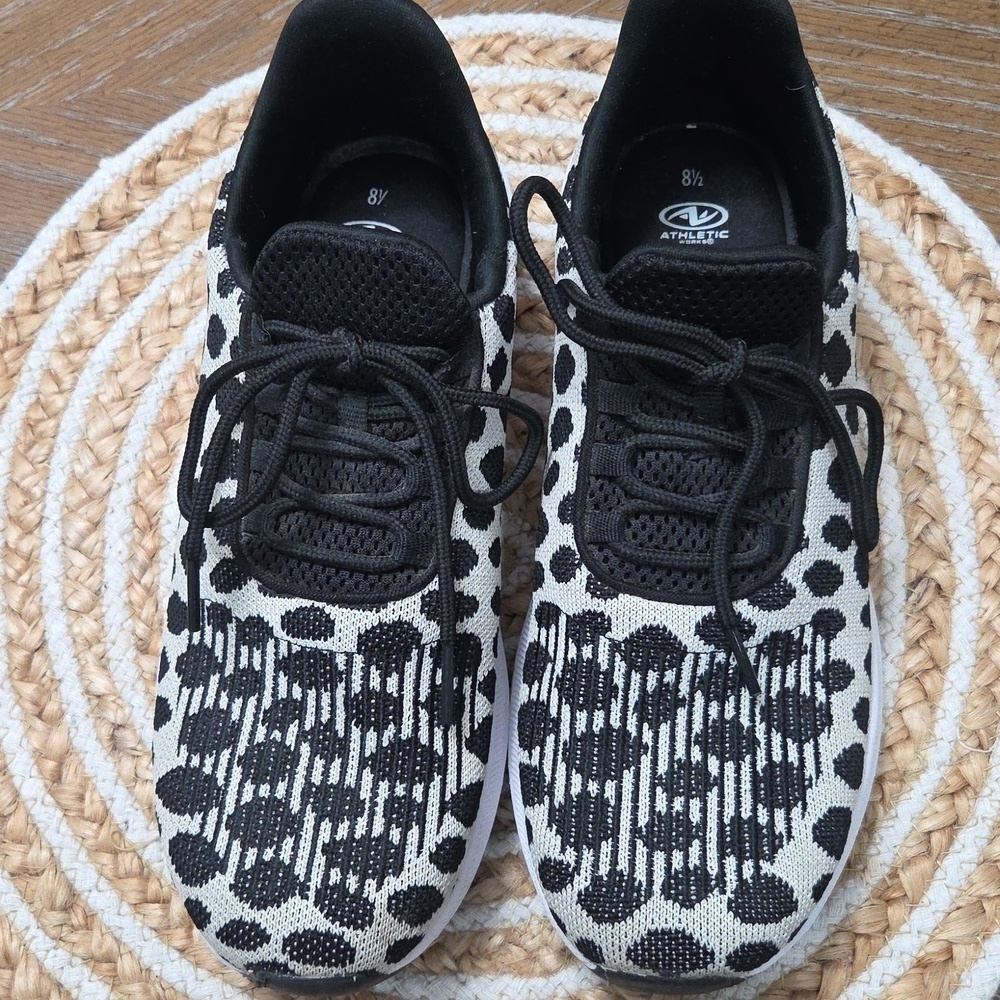 Athletic Works Cheetah Print Lightweight Sneakers, Size 8.5 - Picture 3 of 7
